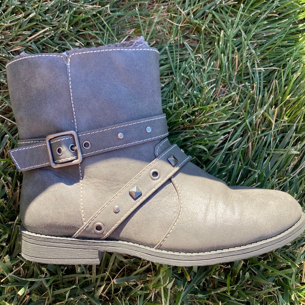 Ankle boots